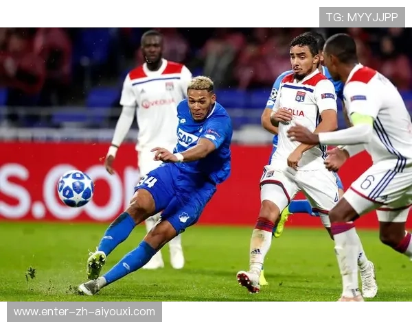 拉卡泽特门前垫射绝杀，里昂3比2逆转里尔挺进联赛前四